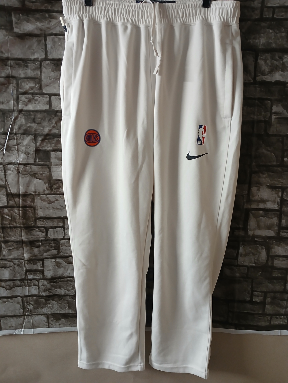 Nike NBA White Knicks Logo Men's Performance Track Pants